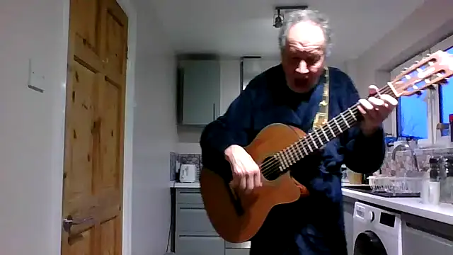 Snapshot of jimmybenido chatting on 02/14/25, 05:25 jimmybenido online show from 02/14/25, 05:25