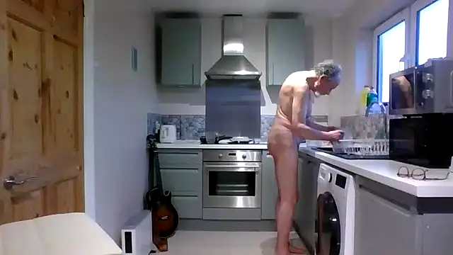 Snapshot of jimmybenido chatting on 03/02/26, 05:42 jimmybenido online show from 03/02/26, 05:42