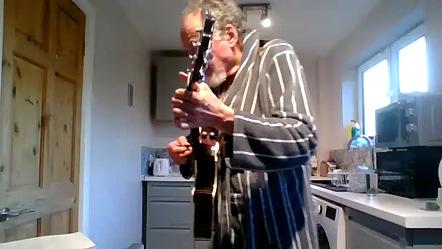 jimmybenido online show from 03/04/26, 05:42