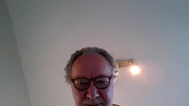 Snapshot of jimmybenido chatting on 10/11/25, 04:41 jimmybenido online show from 10/11/25, 04:41