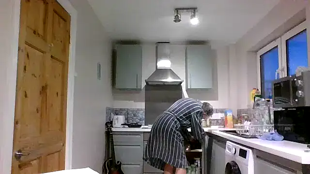 Snapshot of jimmybenido chatting on 02/01/26, 05:33 jimmybenido online show from 02/01/26, 05:33