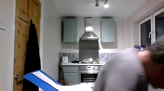 Snapshot of jimmybenido chatting on 01/22/25, 05:17 jimmybenido online show from 01/22/25, 05:17