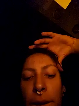 Snapshot of xmoira3x chatting on 12/24/24, 04:11 xmoira3x online show from 12/24/24, 04:11