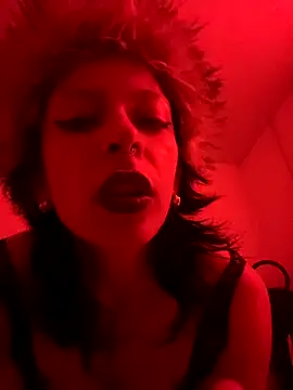 Snapshot of xmoira3x chatting on 10/04/25, 05:20 xmoira3x online show from 10/04/25, 05:20