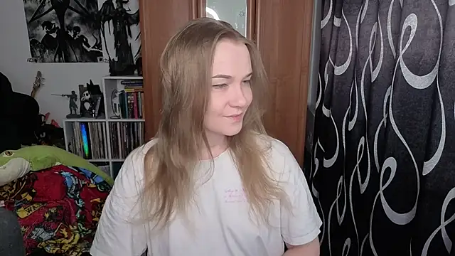 Snapshot of stellablondy chatting on 06/13/26, 01:09 stellablondy online show from 06/13/26, 01:09