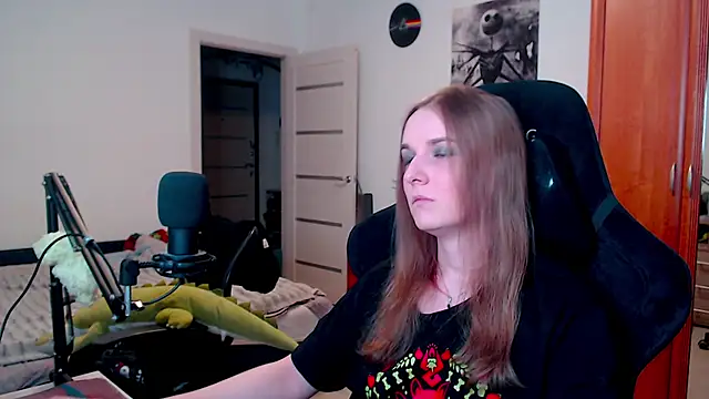 Snapshot of stellablondy chatting on 02/24/25, 05:20 stellablondy online show from 02/24/25, 05:20