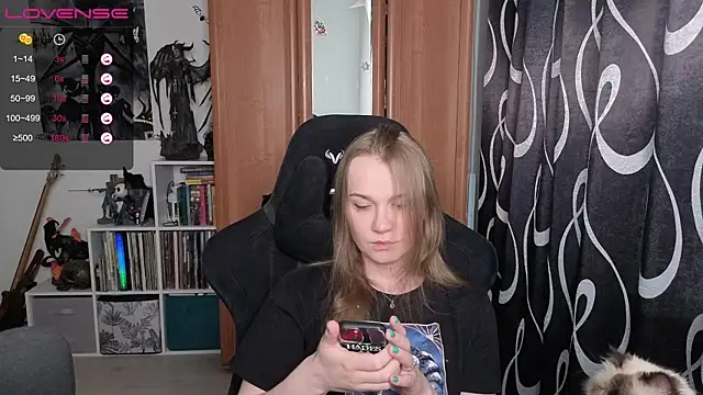 Snapshot of stellablondy chatting on 06/30/26, 02:50 stellablondy online show from 06/30/26, 02:50