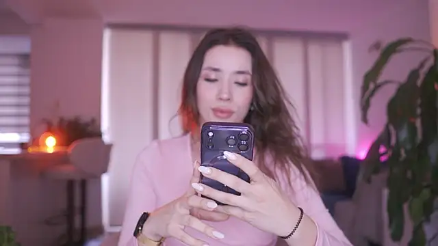 Snapshot of honeyann08 chatting on 02/02/26, 09:58 honeyann08 online show from 02/02/26, 09:58