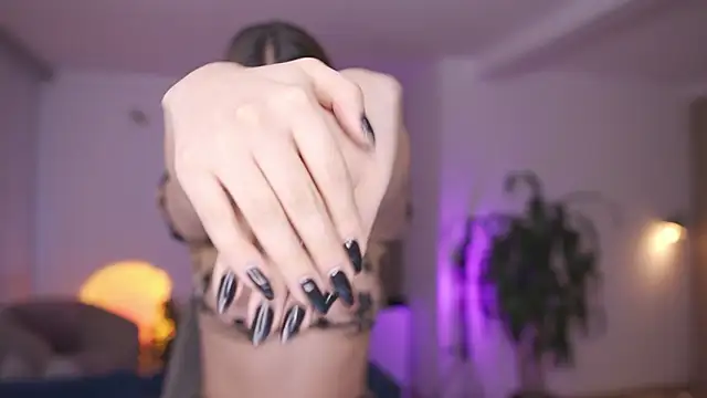 honeyann08 online show from 09/19/25, 10:36