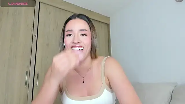 honeyann08 online show from 02/15/25, 08:34