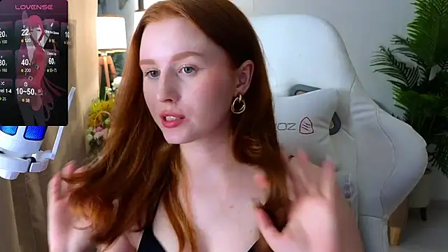 Snapshot of Meow_babe chatting on 03/14/25, 05:24 Meow babe online show from 03/14/25, 05:24