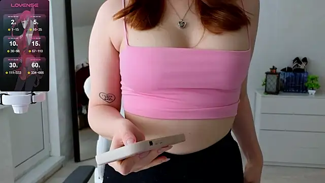 Snapshot of Meow_babe chatting on 01/11/25, 10:51 Meow babe online show from 01/11/25, 10:51