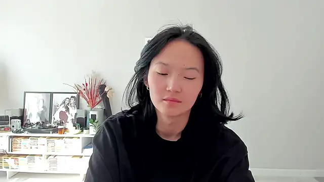 Snapshot of ailey_chao chatting on 06/10/26, 02:46 ailey chao online show from 06/10/26, 02:46