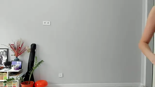 ailey chao online show from 03/24/26, 04:34