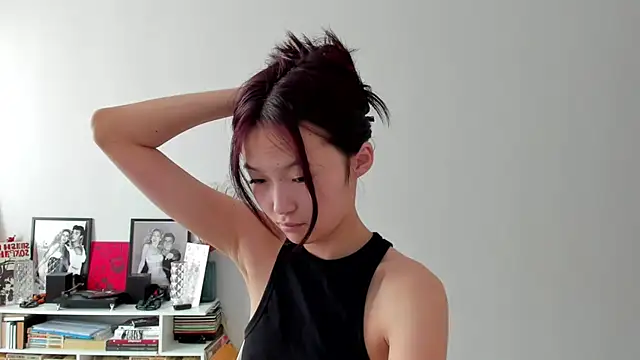 ailey chao online show from 11/08/25, 03:32