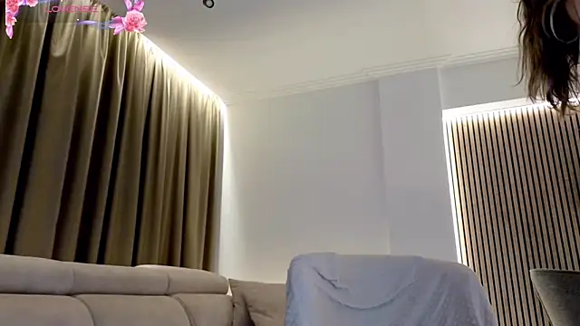 ReyaSophia online show from 09/12/25, 08:41