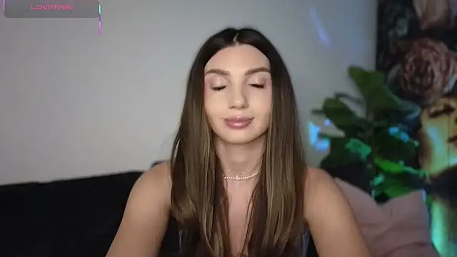 ReyaSophia online show from 02/26/26, 08:53