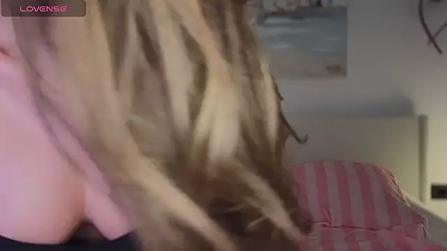 ReyaSophia online show from 03/29/26, 07:26