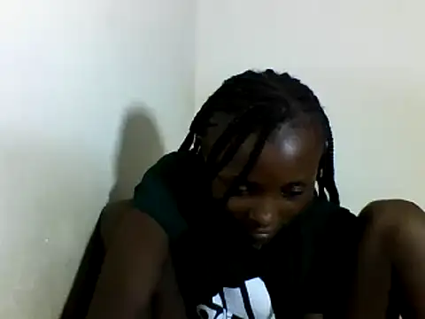 Snapshot of SexyNeedle22 chatting on 03/12/25, 06:32 SexyNeedle22 online show from 03/12/25, 06:32