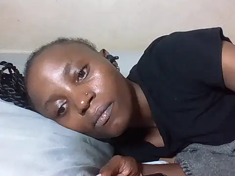 SexyNeedle22 online show from 04/11/26, 08:01