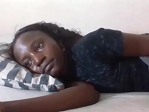 SexyNeedle22 online show from 01/12/26, 07:48