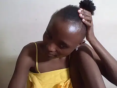 SexyNeedle22 online show from 04/07/26, 10:00