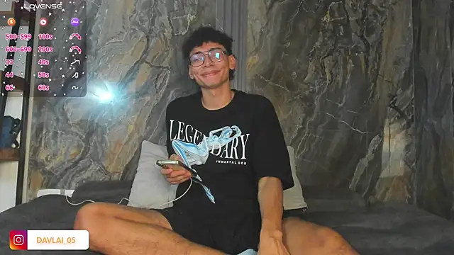 Snapshot of Daviid_laidd chatting on 12/23/25, 07:40 Daviid laidd online show from 12/23/25, 07:40