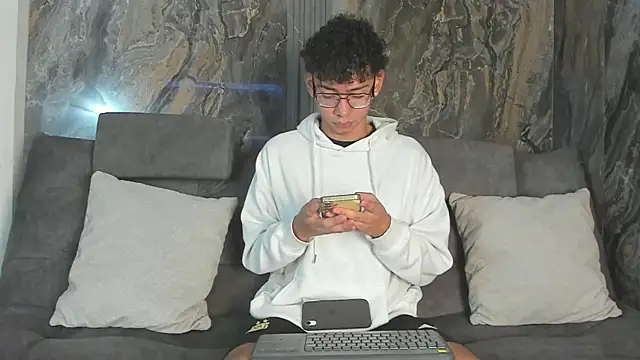 Snapshot of Daviid_laidd chatting on 11/28/25, 07:14 Daviid laidd online show from 11/28/25, 07:14