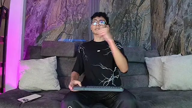 Snapshot of Daviid_laidd chatting on 02/27/26, 08:08 Daviid laidd online show from 02/27/26, 08:08