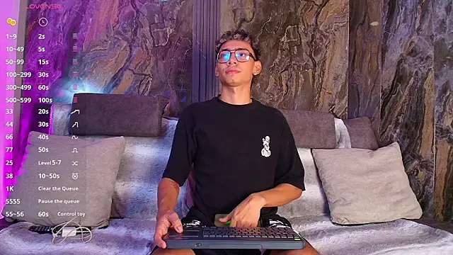 Snapshot of Daviid_laidd chatting on 02/07/26, 07:27 Daviid laidd online show from 02/07/26, 07:27