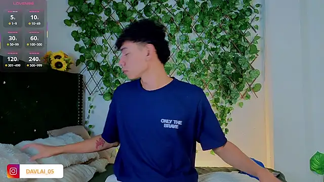 Snapshot of Daviid_laidd chatting on 11/08/25, 08:34 Daviid laidd online show from 11/08/25, 08:34