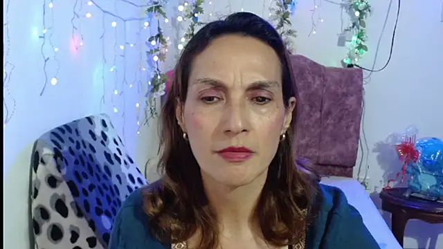 italagomez  online show from 01/05/26, 11:41