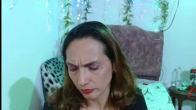 italagomez  online show from 02/06/26, 11:45