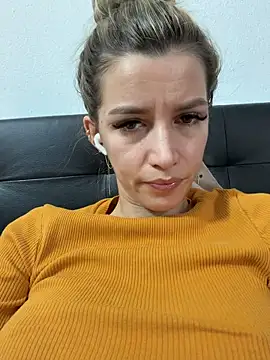 IvySamek online show from 05/23/26, 12:37