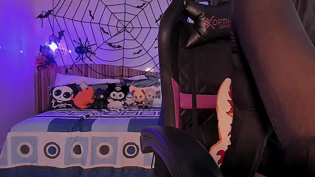 IamNayuta online show from 10/17/25, 07:37