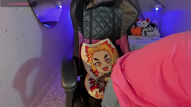 IamNayuta online show from 09/12/25, 07:57