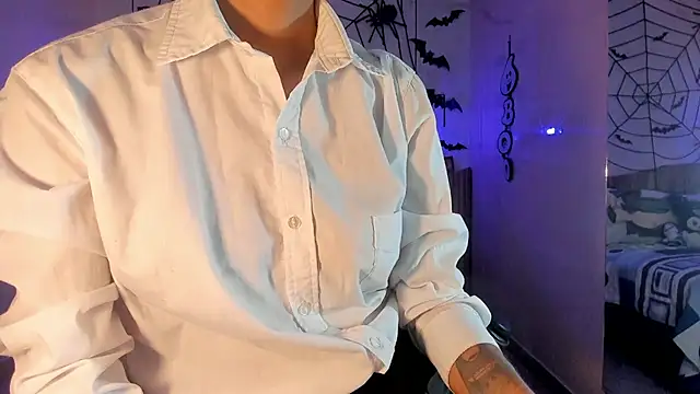 IamNayuta online show from 10/24/25, 07:46