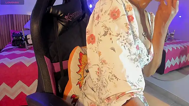 IamNayuta online show from 12/05/25, 03:16