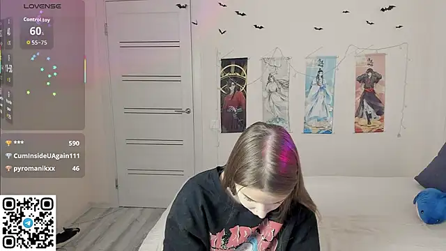 Snapshot of JorRoger chatting on 11/06/25, 03:21 JorRoger online show from 11/06/25, 03:21