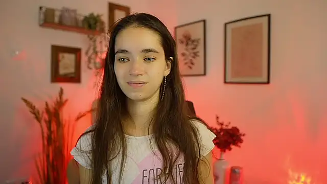 Gia Paige18 online show from 09/22/25, 12:55