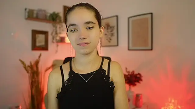 Gia Paige18 online show from 09/18/25, 01:03