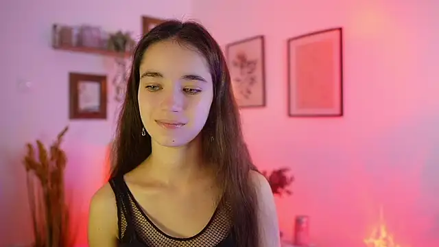 Gia Paige18 online show from 09/14/25, 08:37