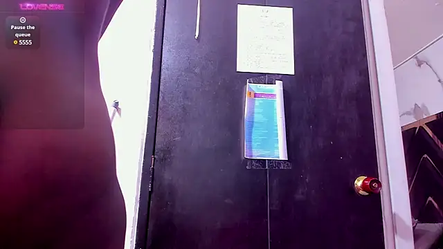 Snapshot of sweetebonny1 chatting on 12/06/24, 01:06 sweetebonny1 online show from 12/06/24, 01:06