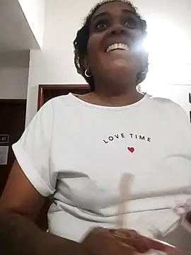 ELLA KELLY online show from 11/08/25, 11:36