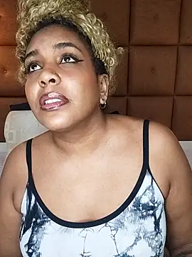 ELLA KELLY online show from 02/04/26, 12:00