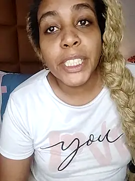 ELLA KELLY online show from 11/28/25, 12:38