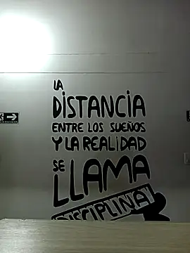 ELLA KELLY online show from 04/18/26, 12:07