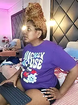 ELLA KELLY online show from 04/16/26, 11:55