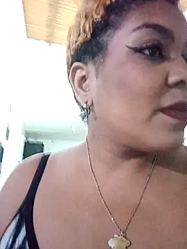 ELLA KELLY online show from 04/28/26, 11:36