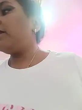 Snapshot of ELLA_KELLY chatting on 07/09/26, 11:31 ELLA KELLY online show from 07/09/26, 11:31